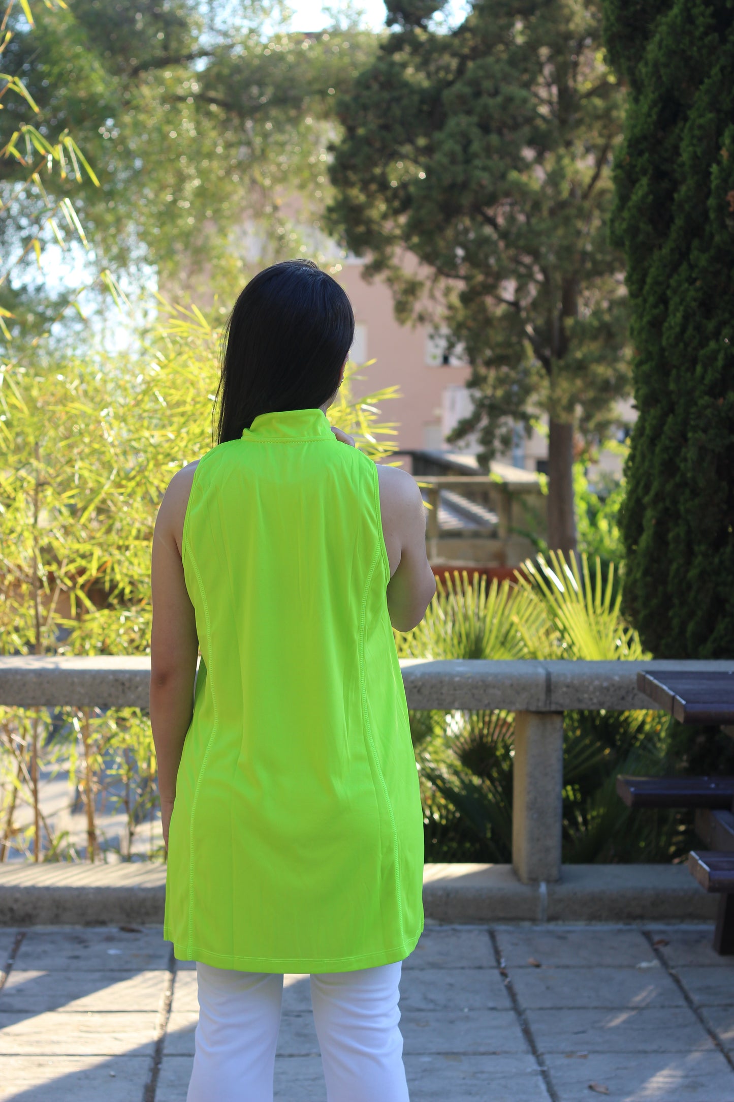 Modest Sports Gilet in Green
