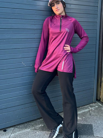 Ensemble Essential Top + Black Flared Pants