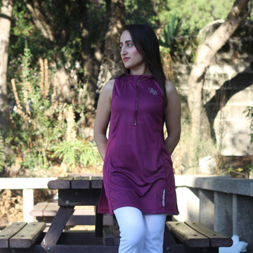 Modest Sports Gilet in Royal Maroon
