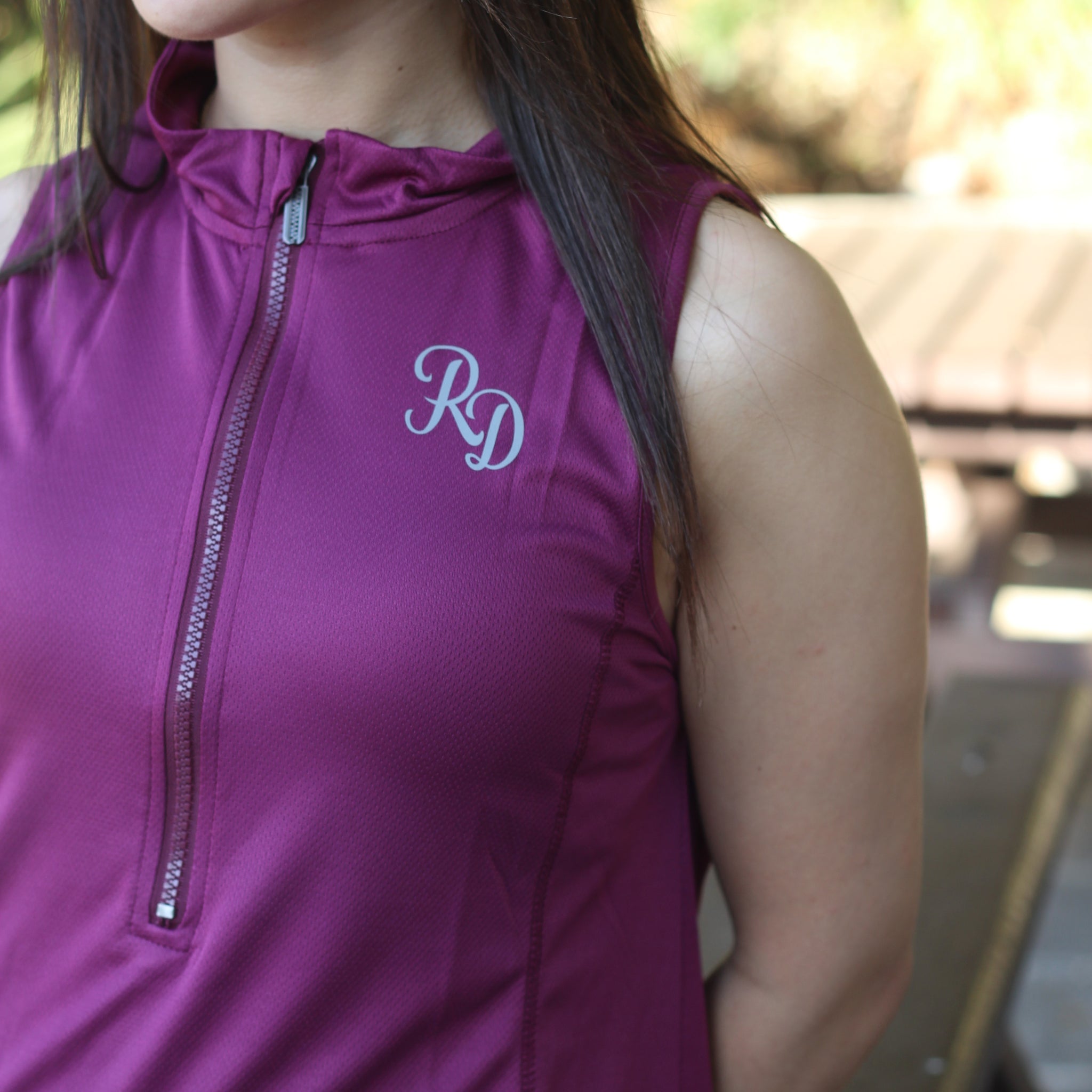Modest Sports Gilet in Royal Maroon