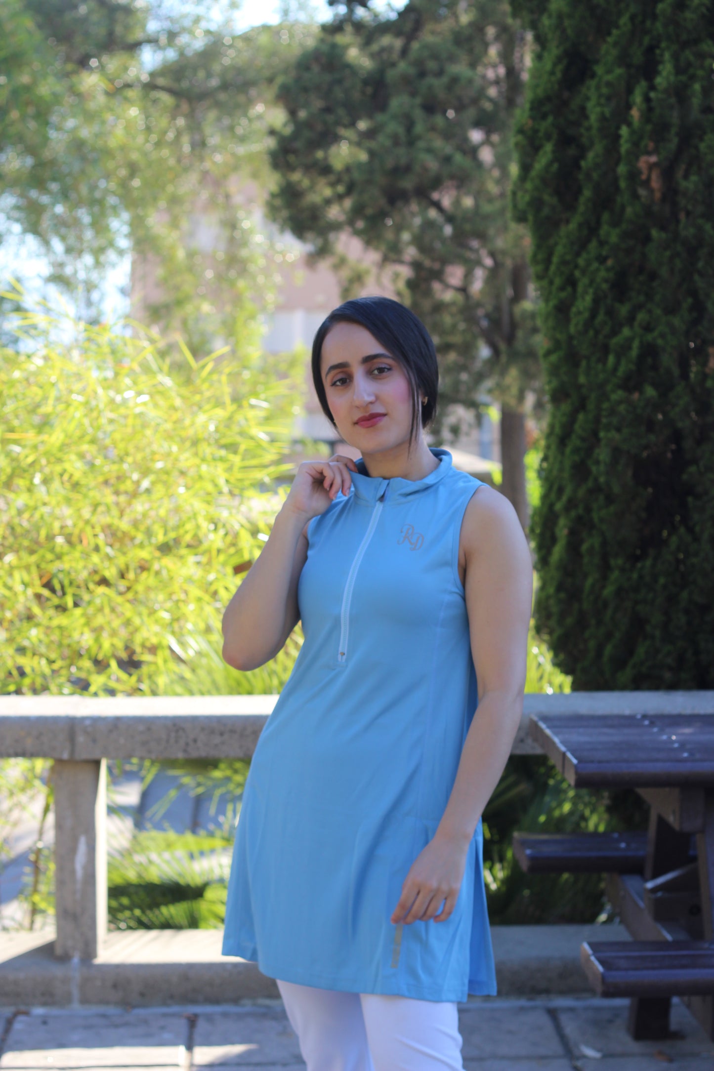 Modest Sports Gilet in Light Blue