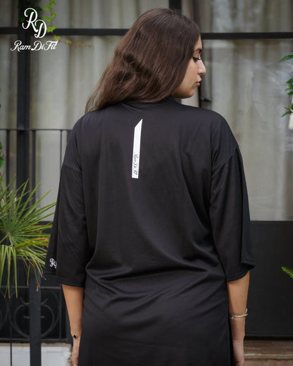 Modest Sports T-shirt Oversized  in Black